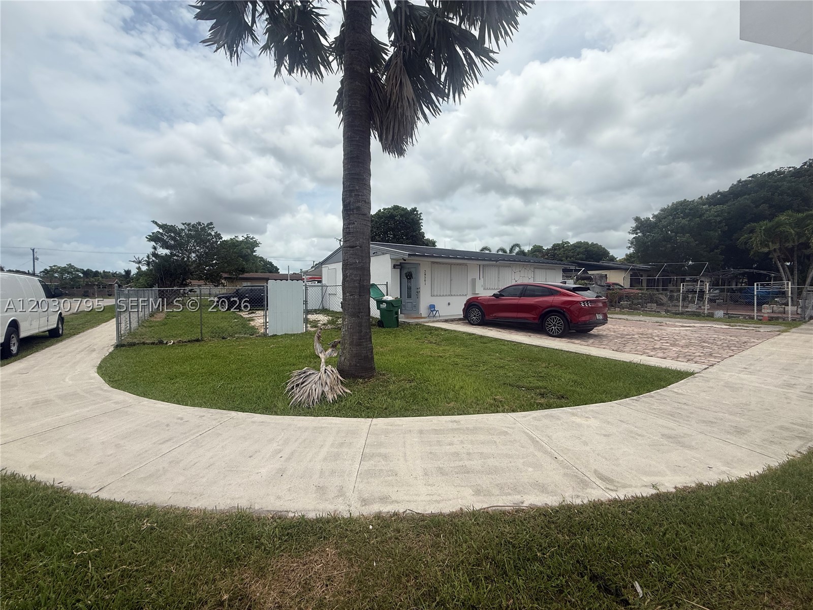 LEE BELL HOMES - Residential Lease