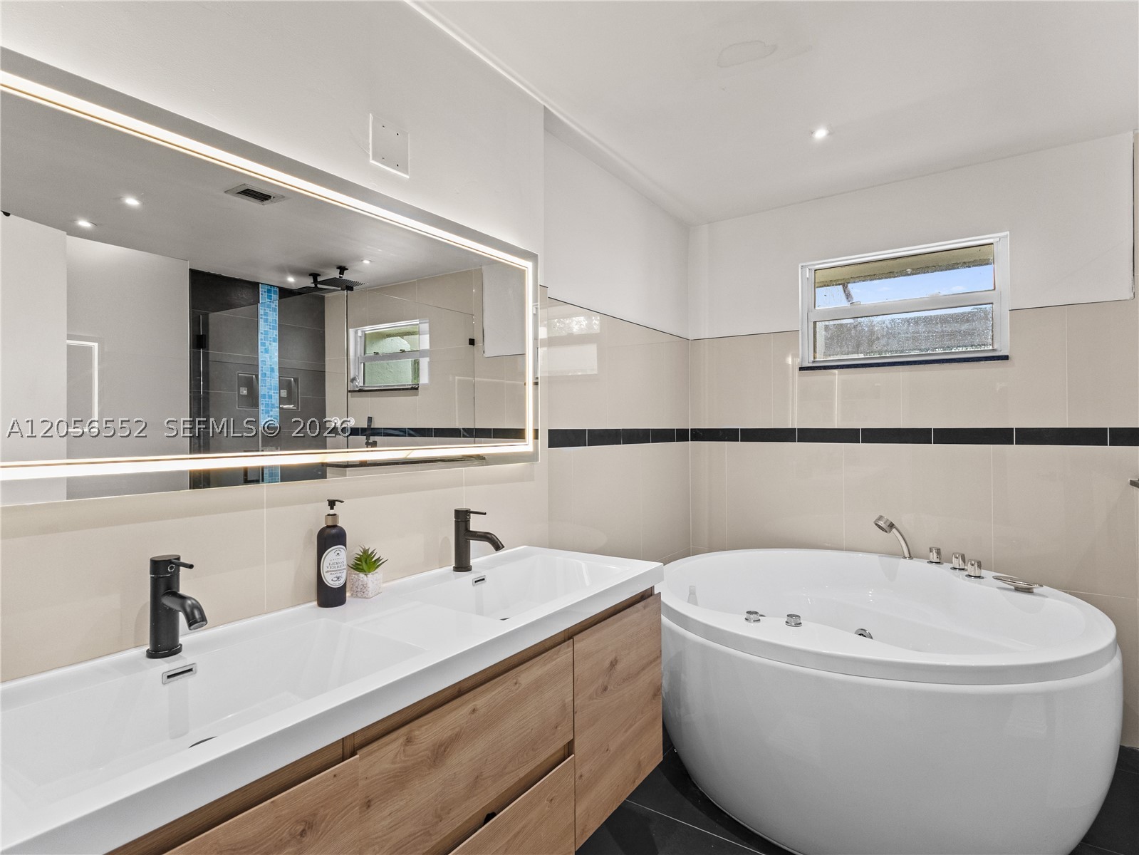 TOWNHOMES OF DORAL PLACE - Residential