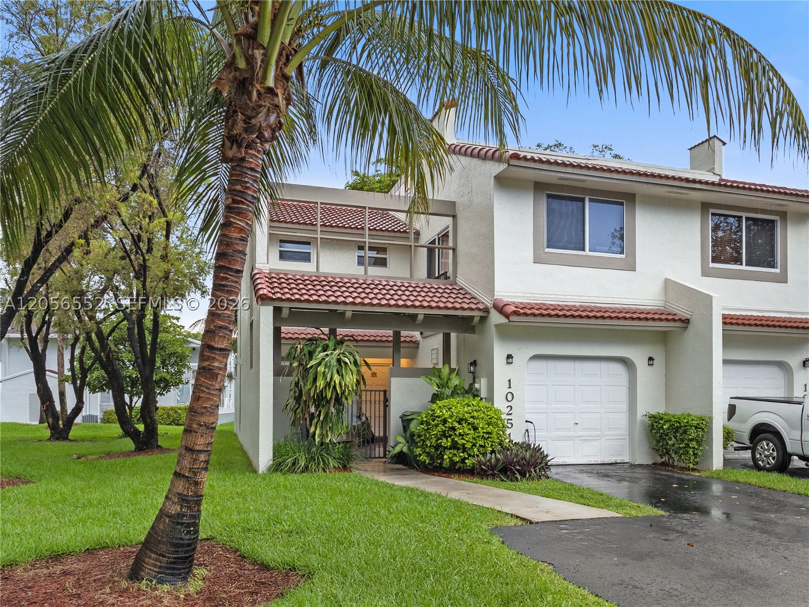 TOWNHOMES OF DORAL PLACE - Residential
