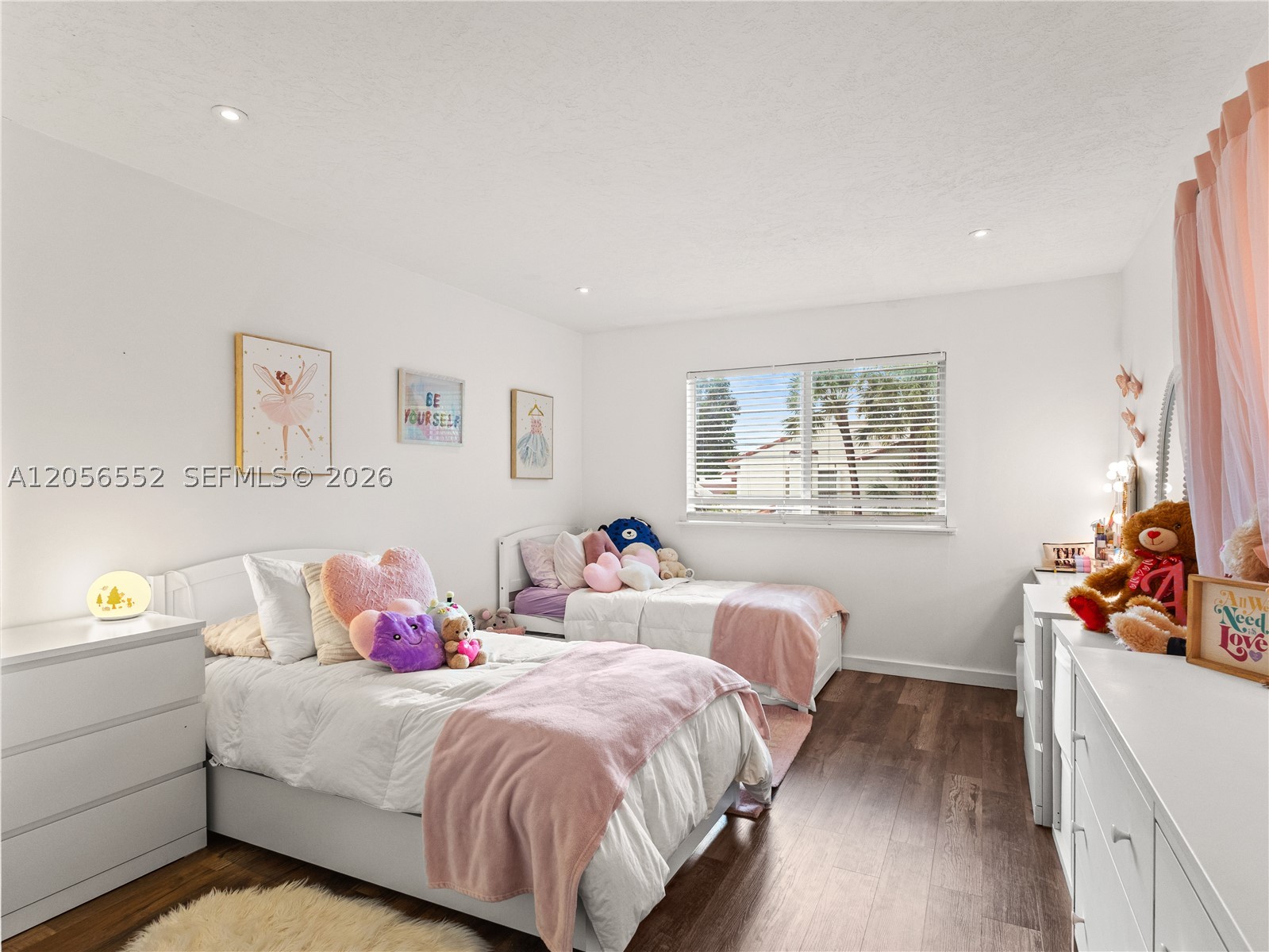 TOWNHOMES OF DORAL PLACE - Residential