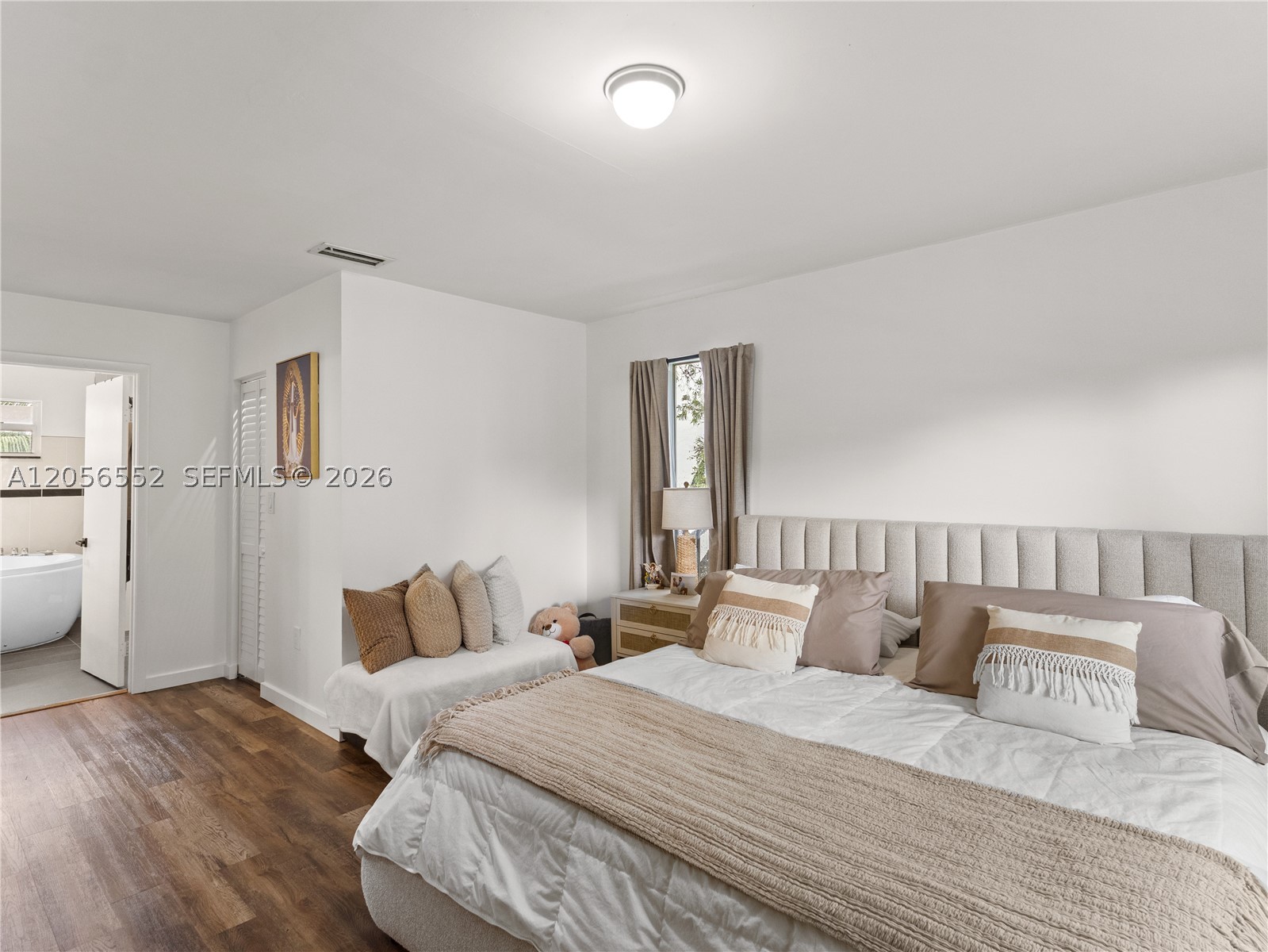 TOWNHOMES OF DORAL PLACE - Residential