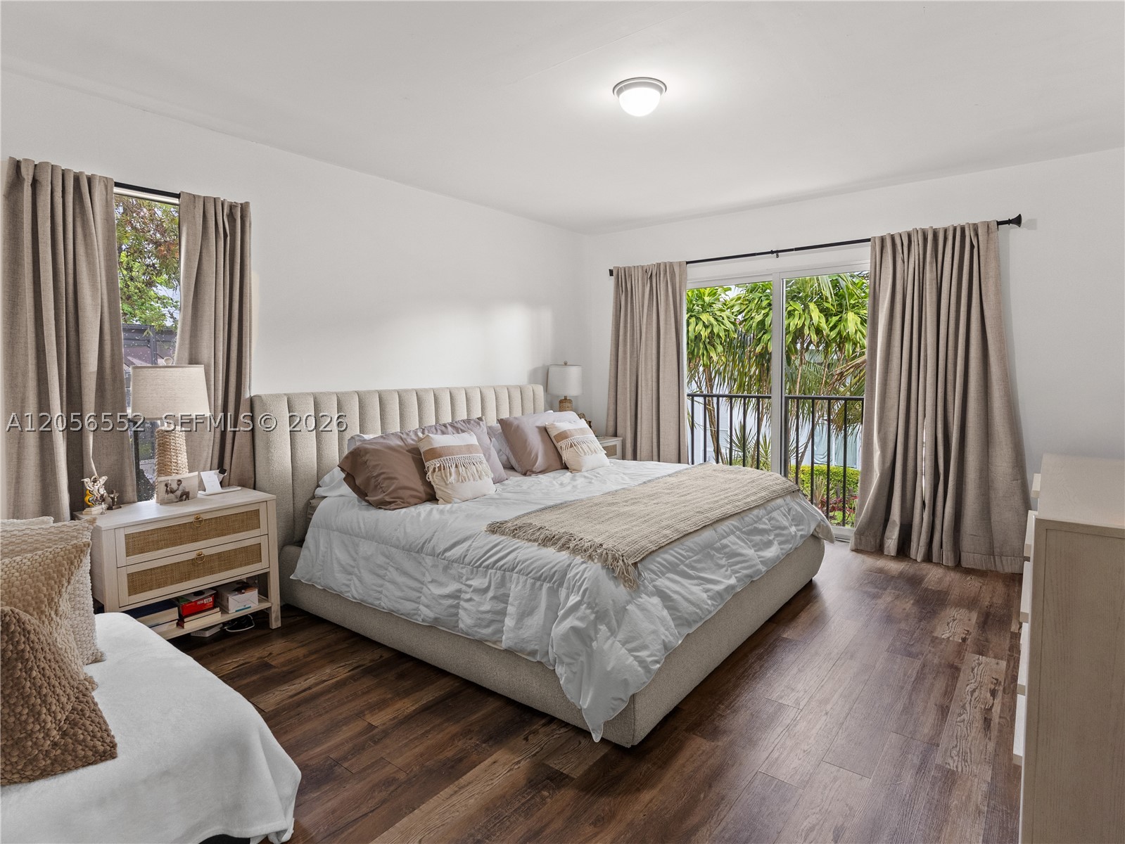 TOWNHOMES OF DORAL PLACE - Residential