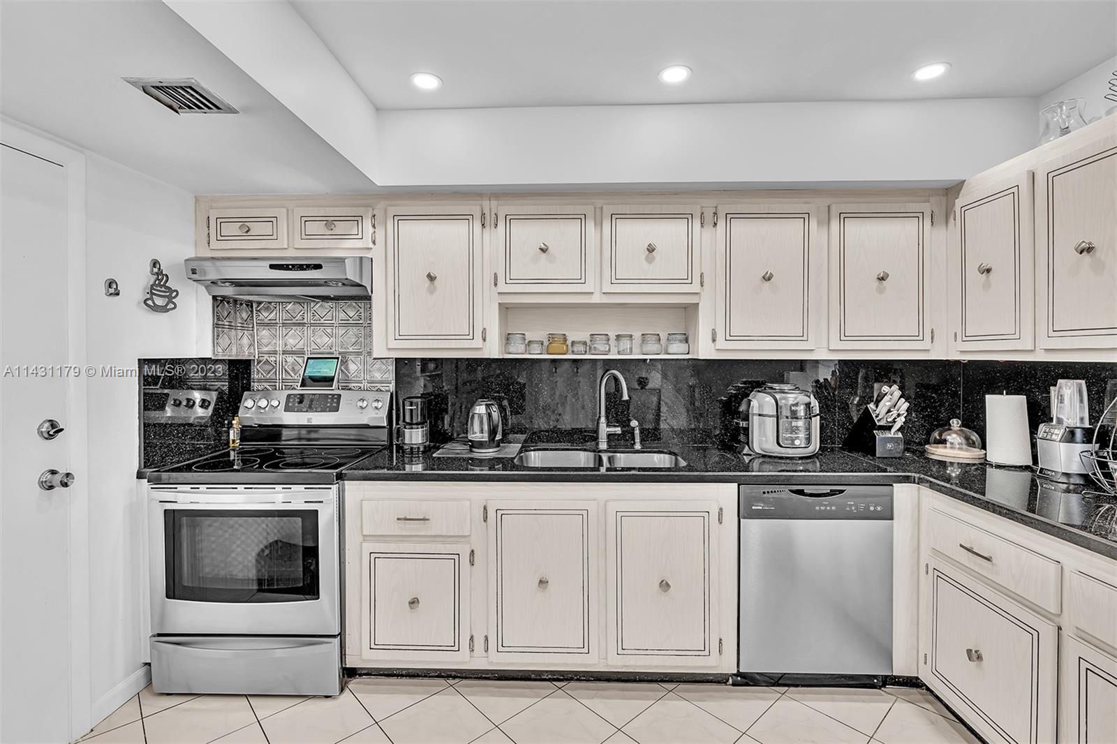 FAIRWAYS RIVIERA CONDO - Residential