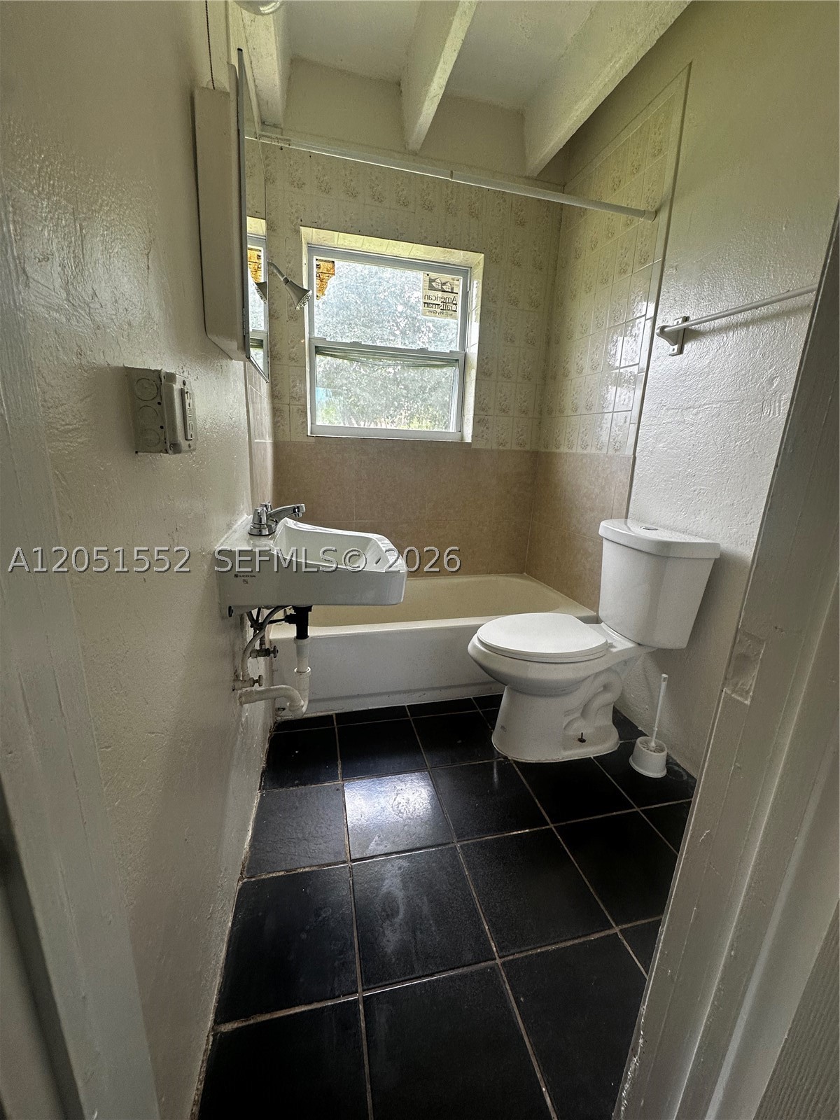 SUNNY HAVEN - Residential Lease