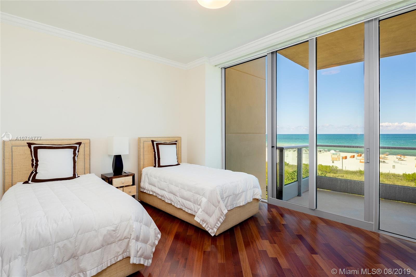 IL VILLAGGIO ON SOUTH BEA - Residential