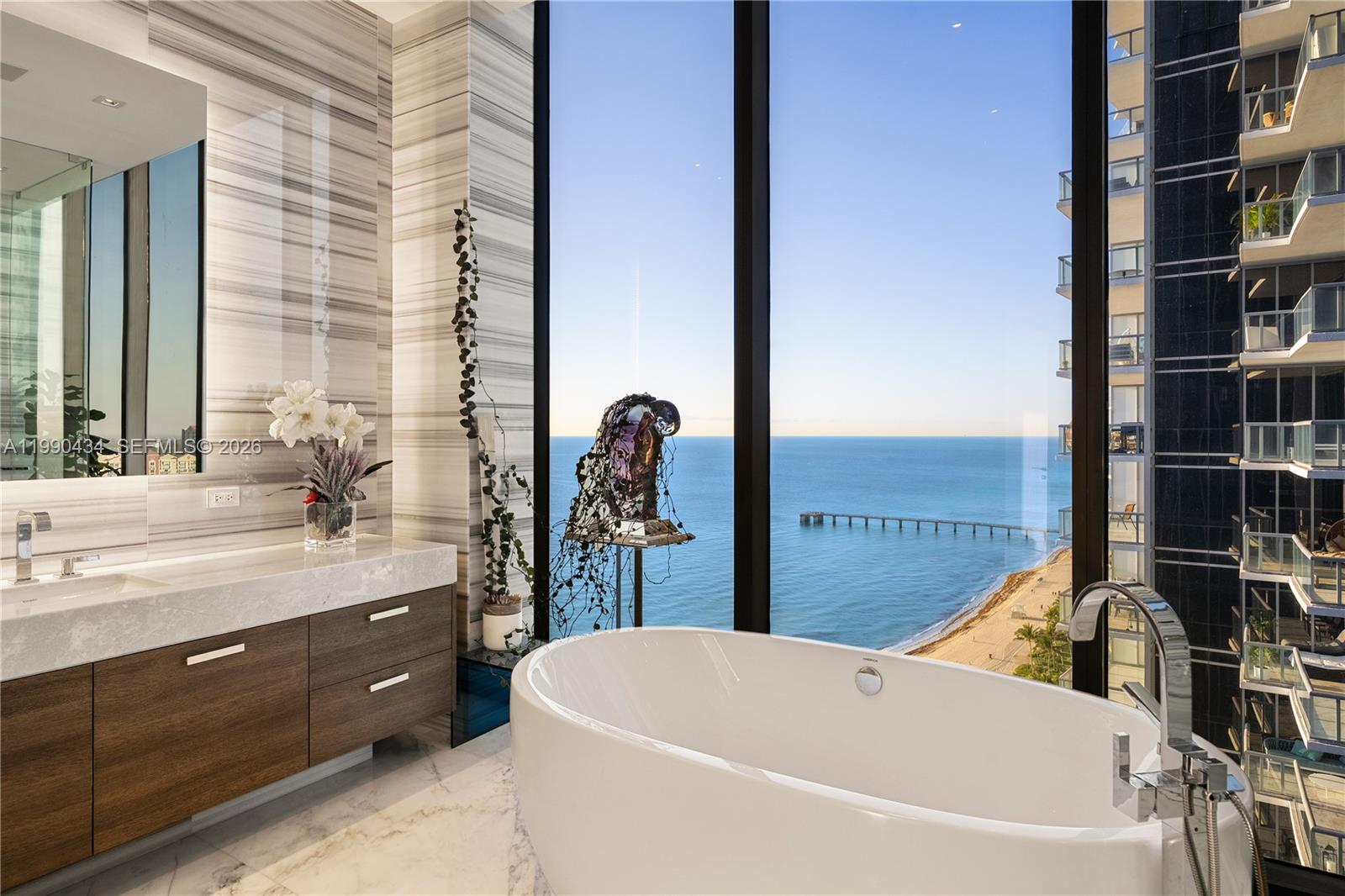 MUSE CONDO - Residential