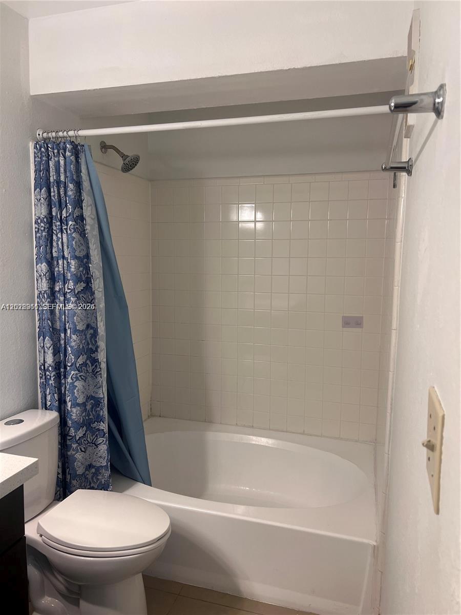BISCAYNE BEACH CLUB CONDO - Residential Lease