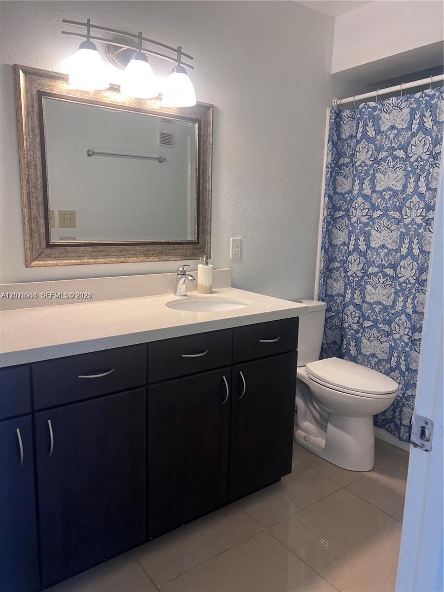 BISCAYNE BEACH CLUB CONDO - Residential Lease