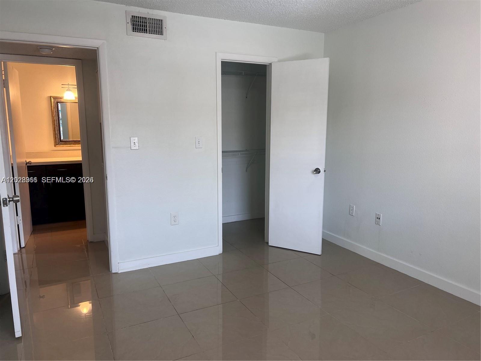 BISCAYNE BEACH CLUB CONDO - Residential Lease