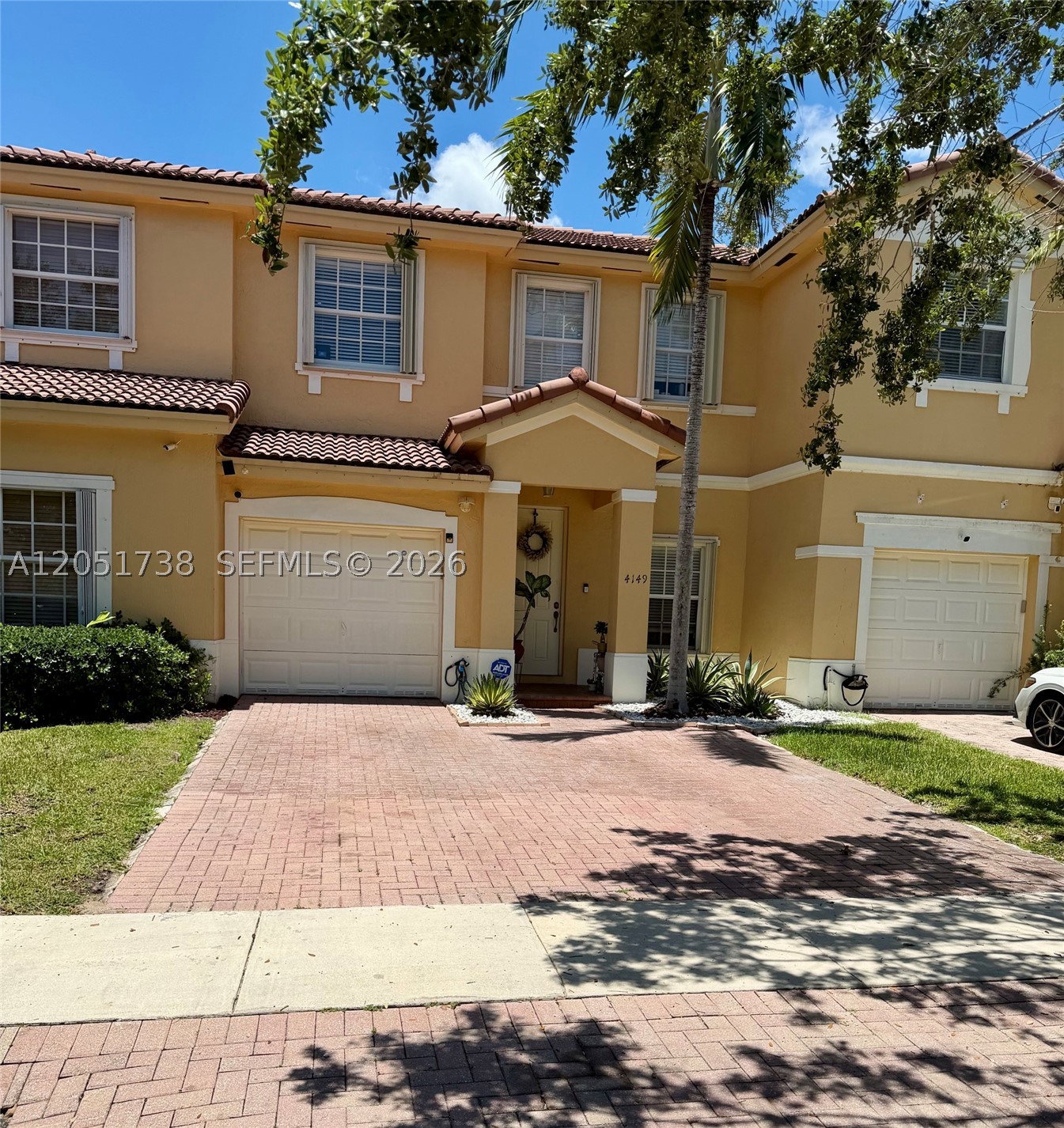 FLORIDIAN ISLES - Residential