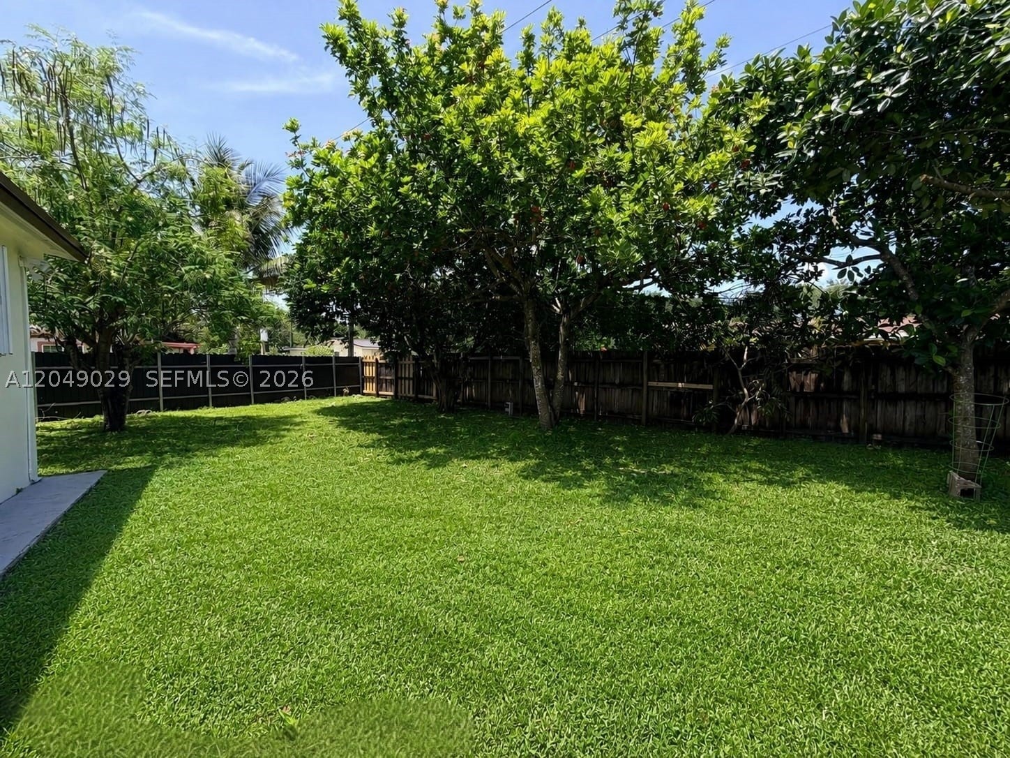 BELL GARDENS - Residential Lease
