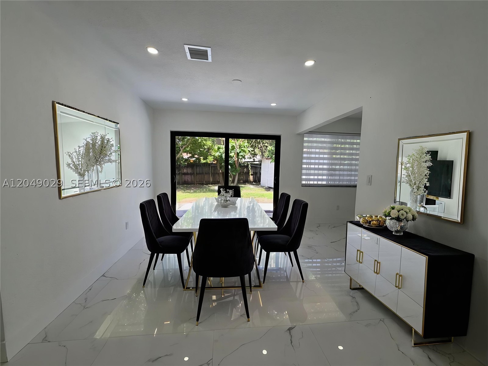 BELL GARDENS - Residential Lease