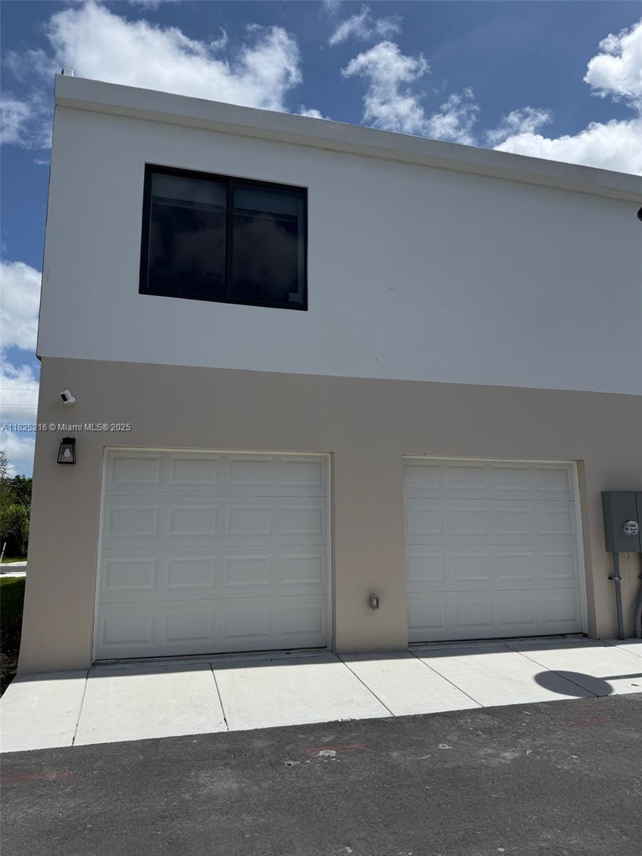 GRANDVILLE PLACE - Residential Lease