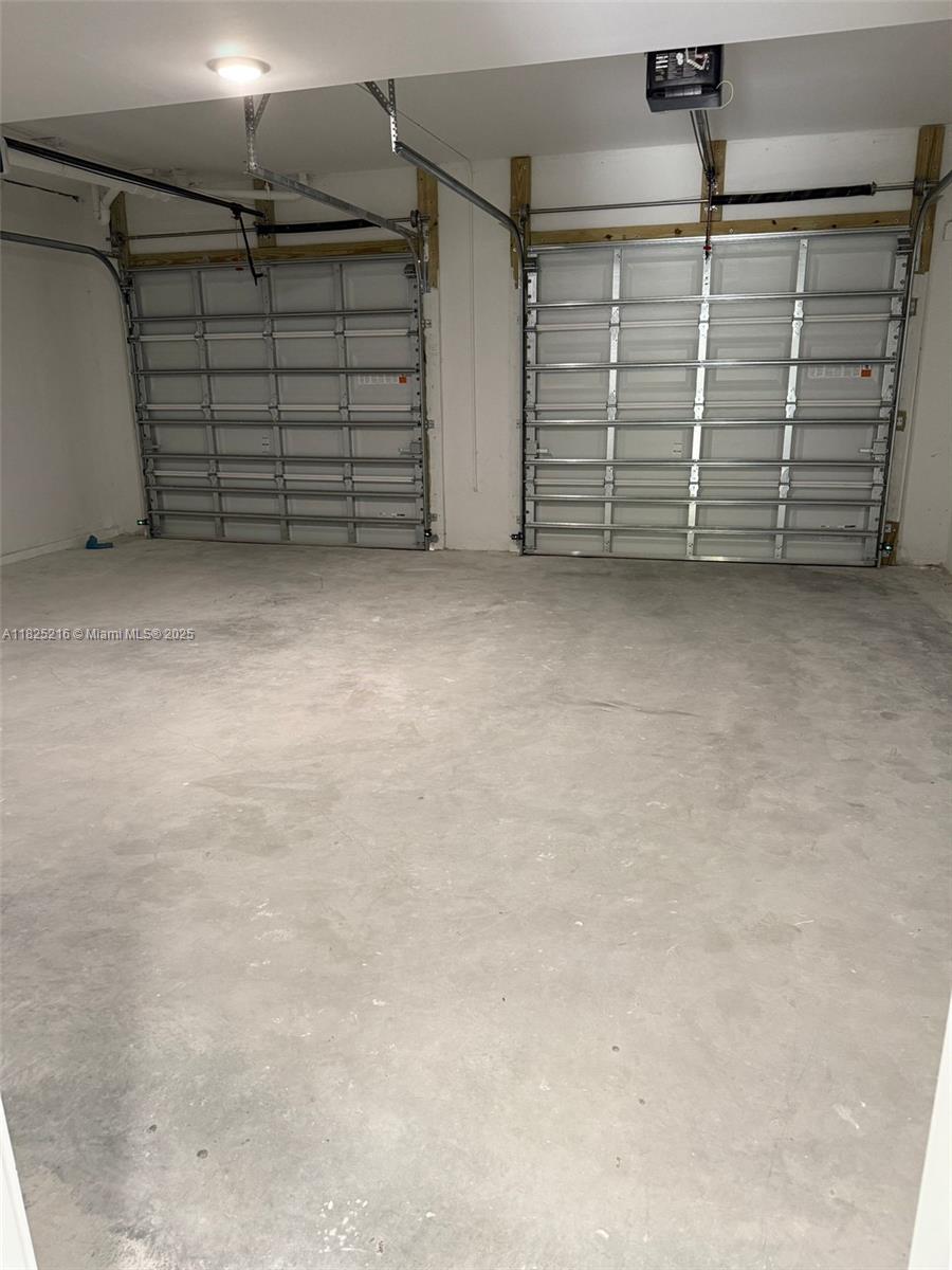 GRANDVILLE PLACE - Residential Lease