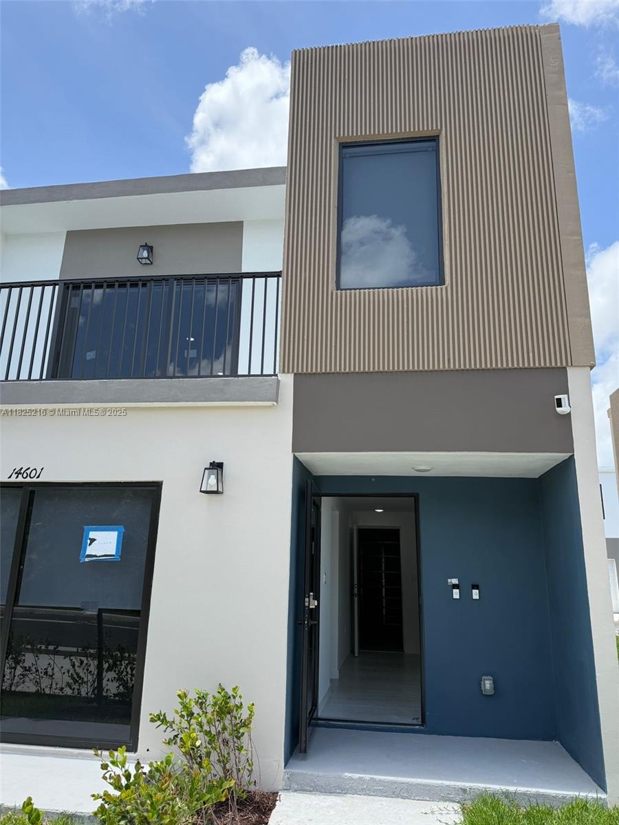 GRANDVILLE PLACE - Residential Lease