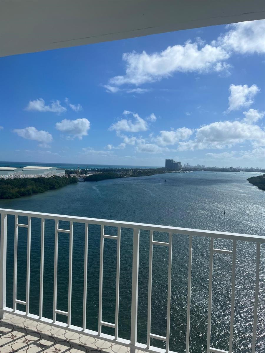 Experience waterfront living at the desirable Arlen House in Sunny Isles! This spacious 2-bedroom, 2-bath residence features two master suites with a split floor plan offering privacy and comfort. Enjoy breathtaking water views, a bright open layout, and resort-style amenities including a pool, fitness center, tennis courts, and 24-hour security. Cable and internet are included in the rent. Convenient common laundry on the same floor and one assigned parking space. Just steps from the beach, shopping, and dining—your ideal coastal lifestyle awaits!
