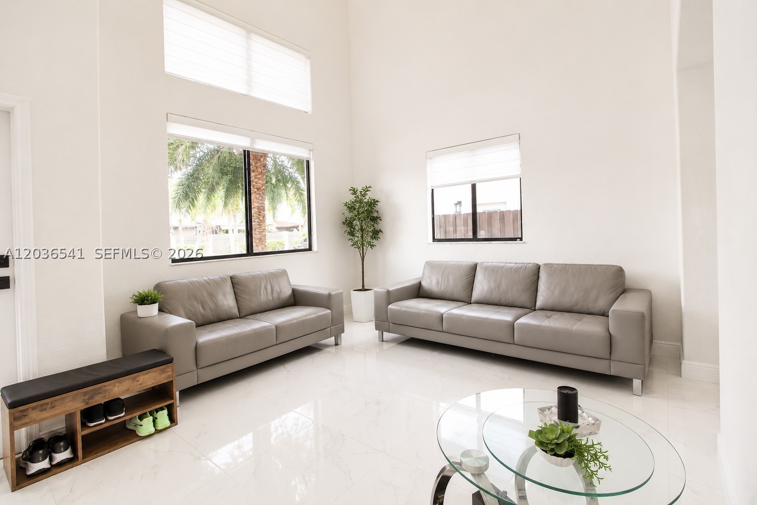 OAKLAND SUBDIVISION - Residential Lease