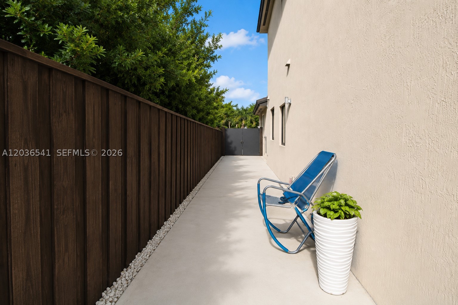 OAKLAND SUBDIVISION - Residential Lease