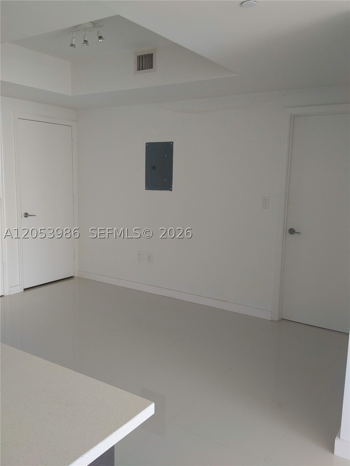 500 BRICKELL E - Residential Lease