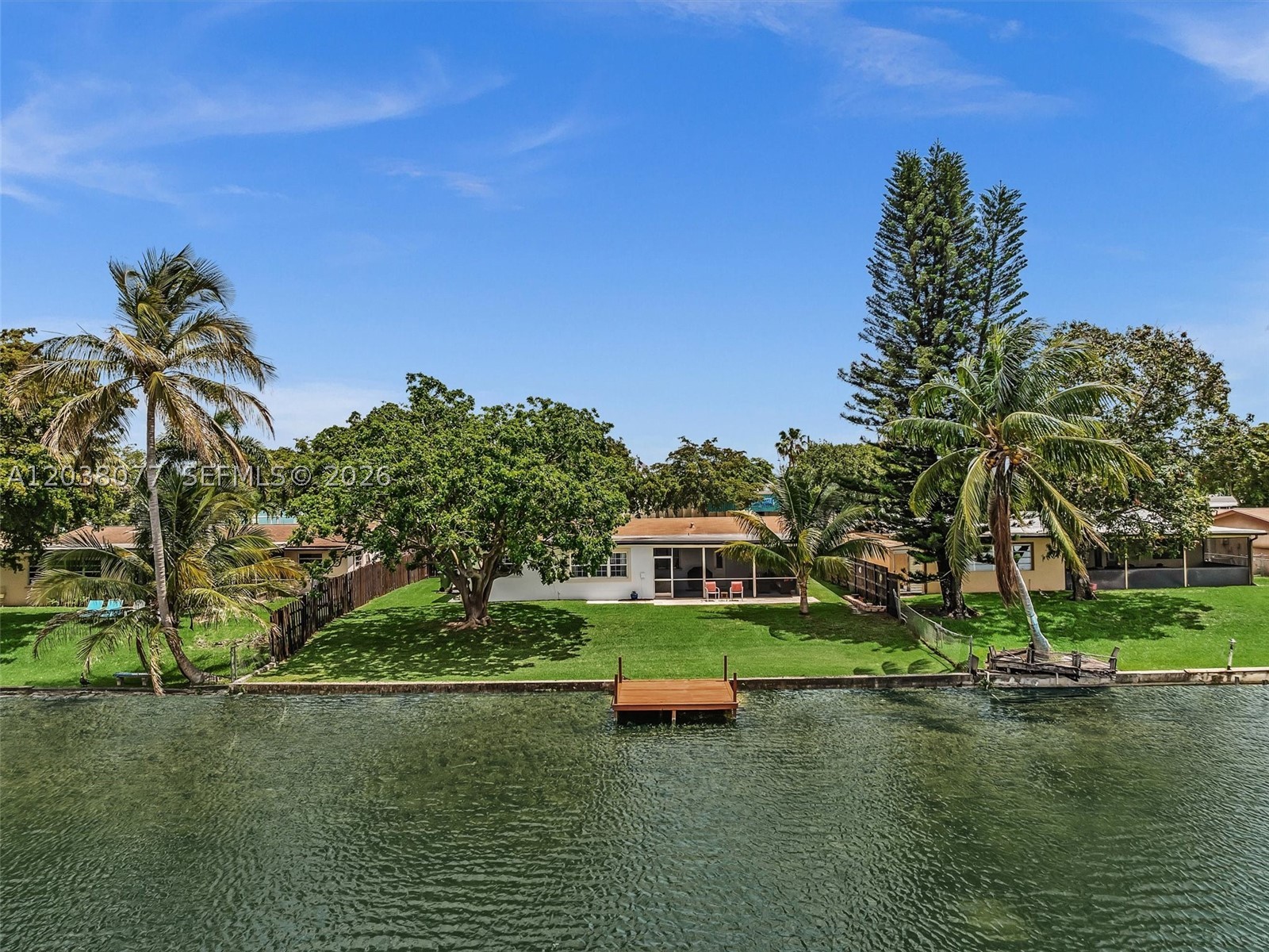 PASADENA LAKES WEST - Residential
