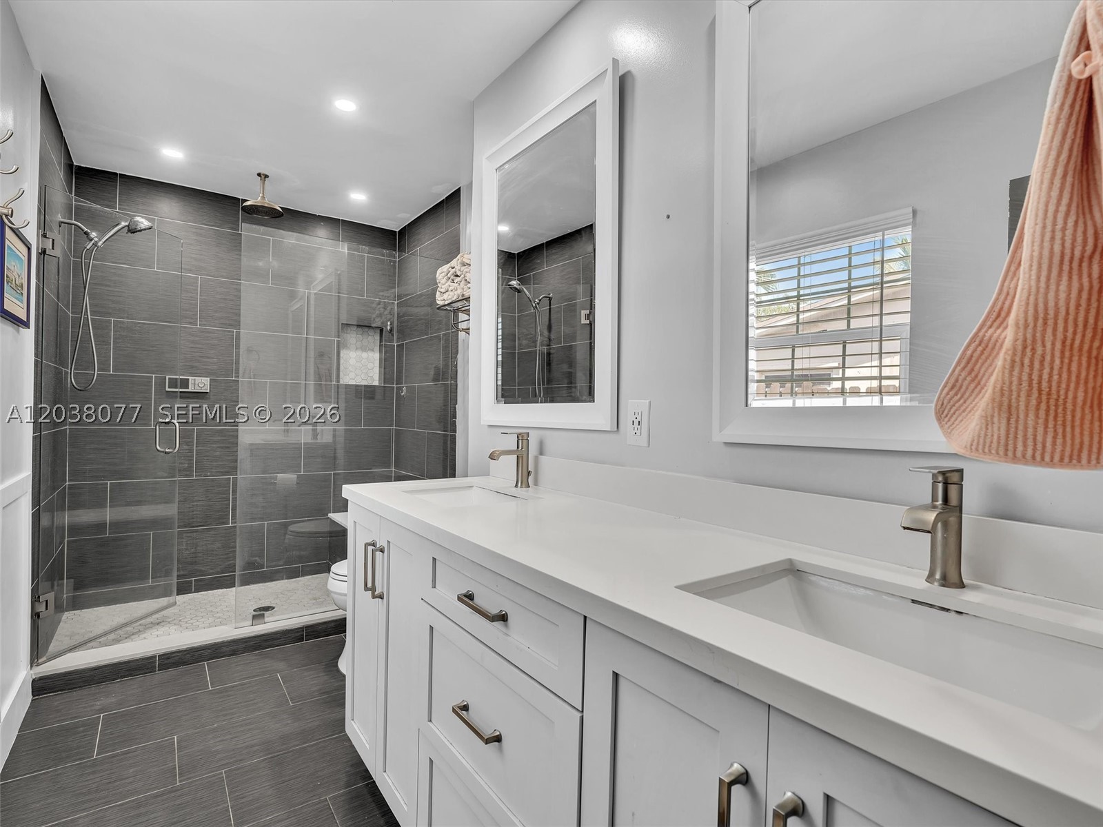 PASADENA LAKES WEST - Residential