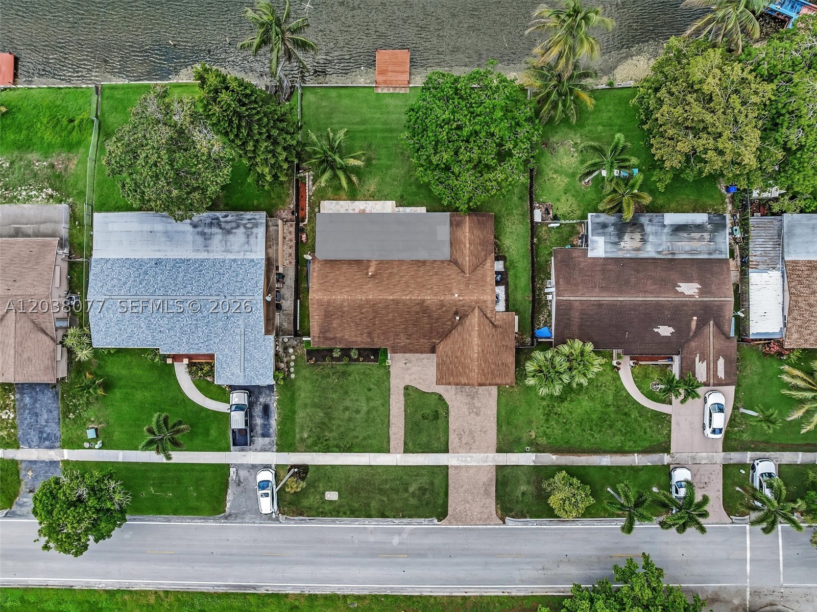 PASADENA LAKES WEST - Residential