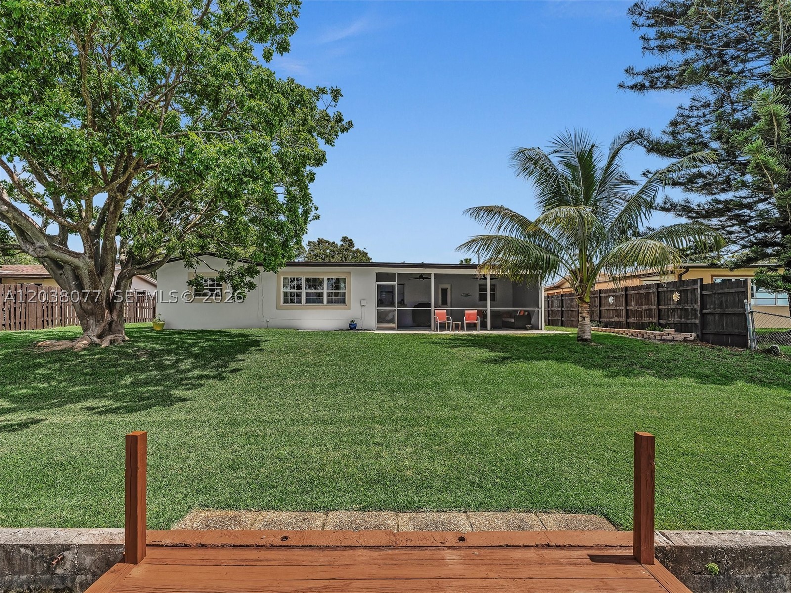 PASADENA LAKES WEST - Residential