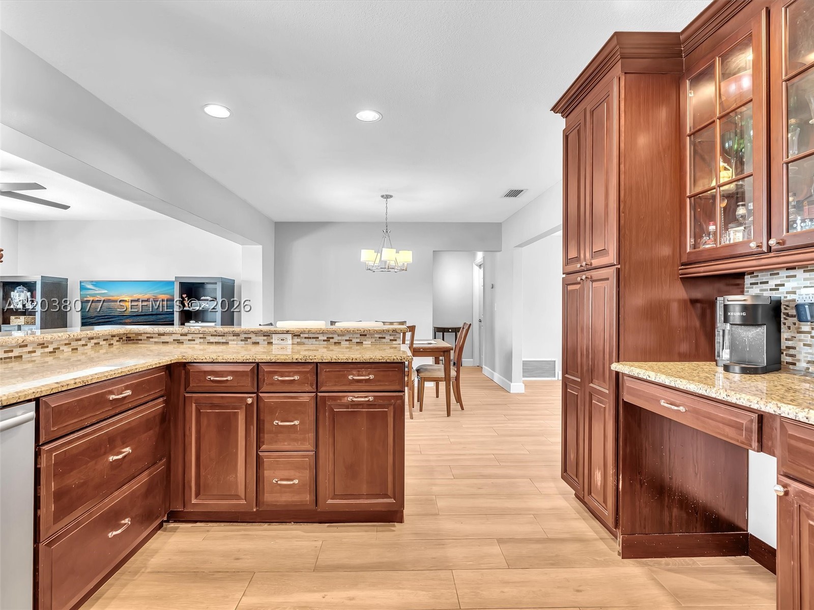 PASADENA LAKES WEST - Residential