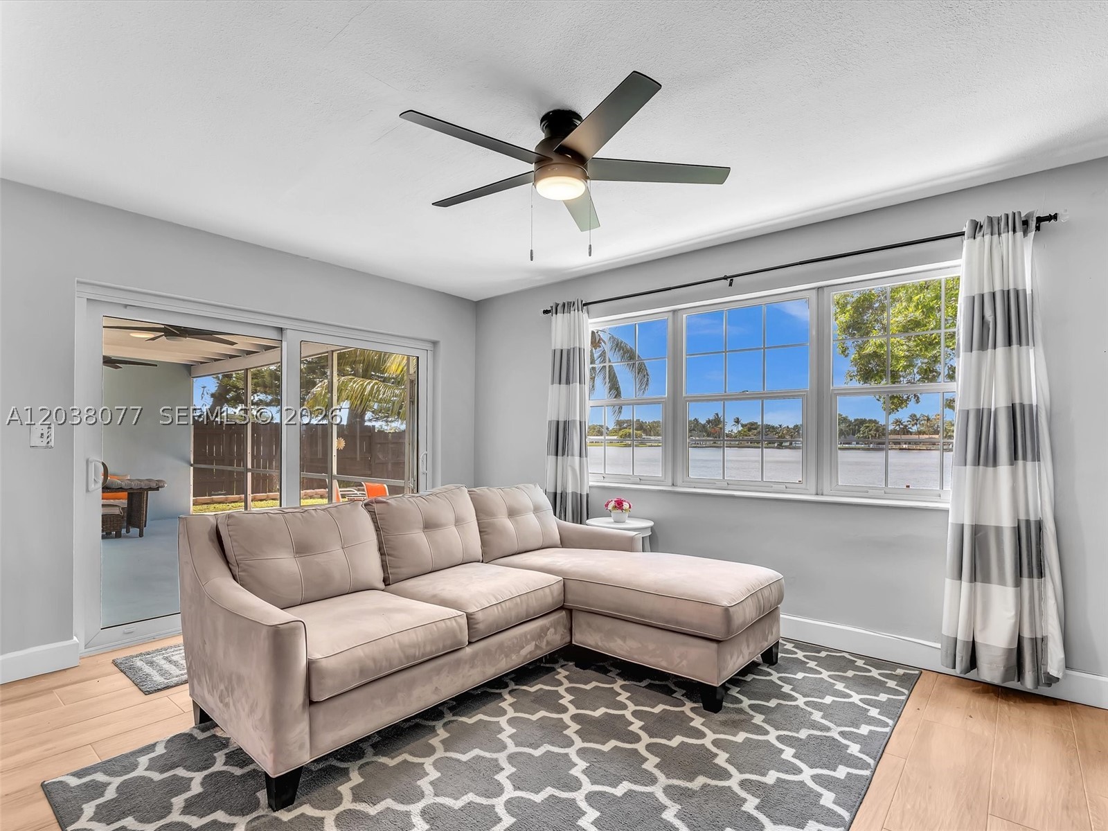 PASADENA LAKES WEST - Residential