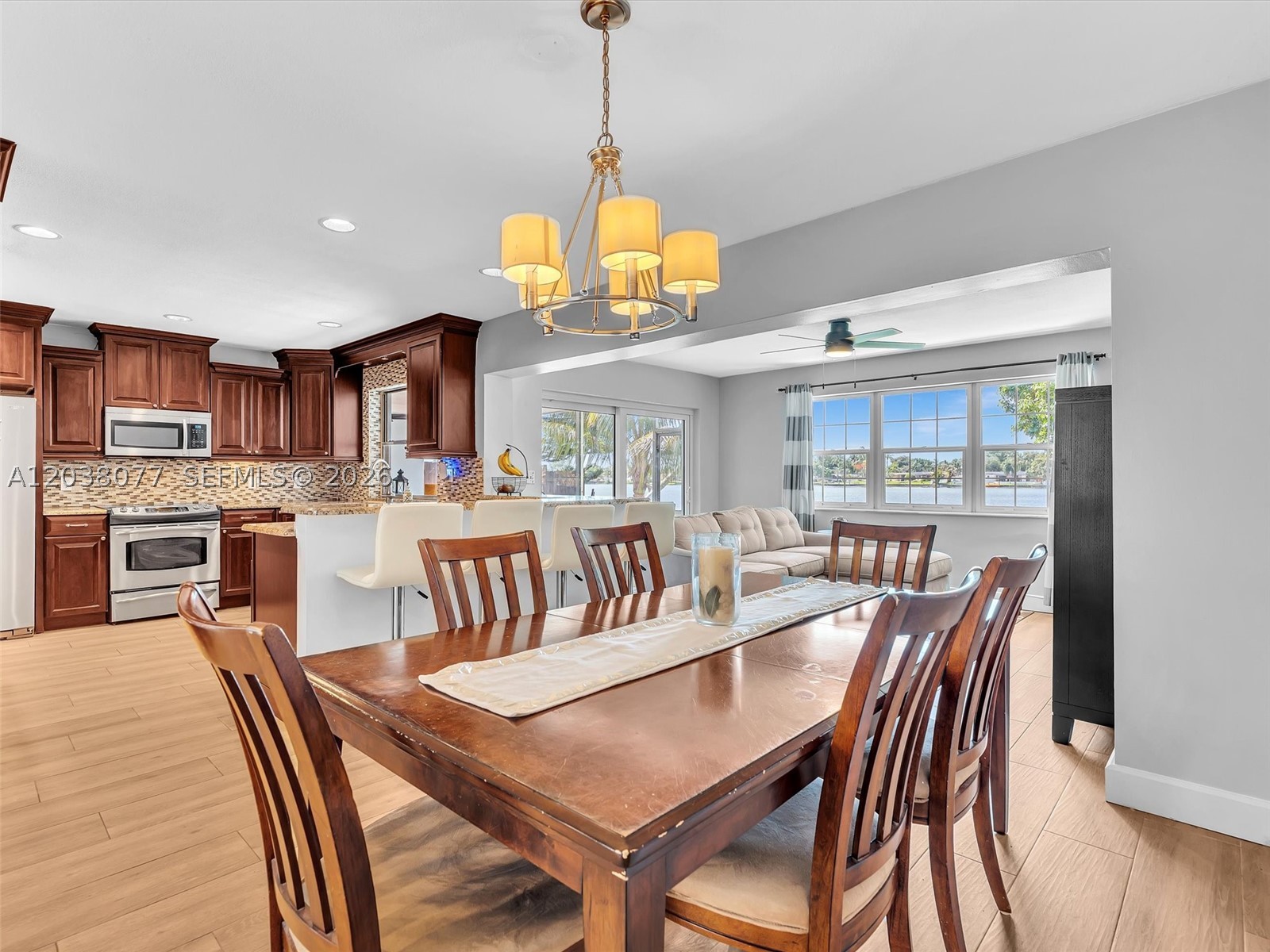 PASADENA LAKES WEST - Residential