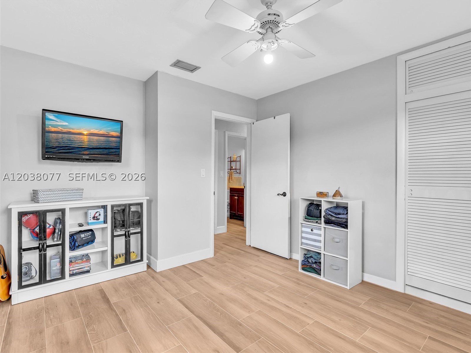 PASADENA LAKES WEST - Residential