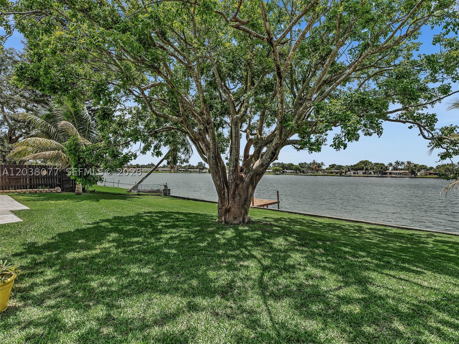 PASADENA LAKES WEST - Residential