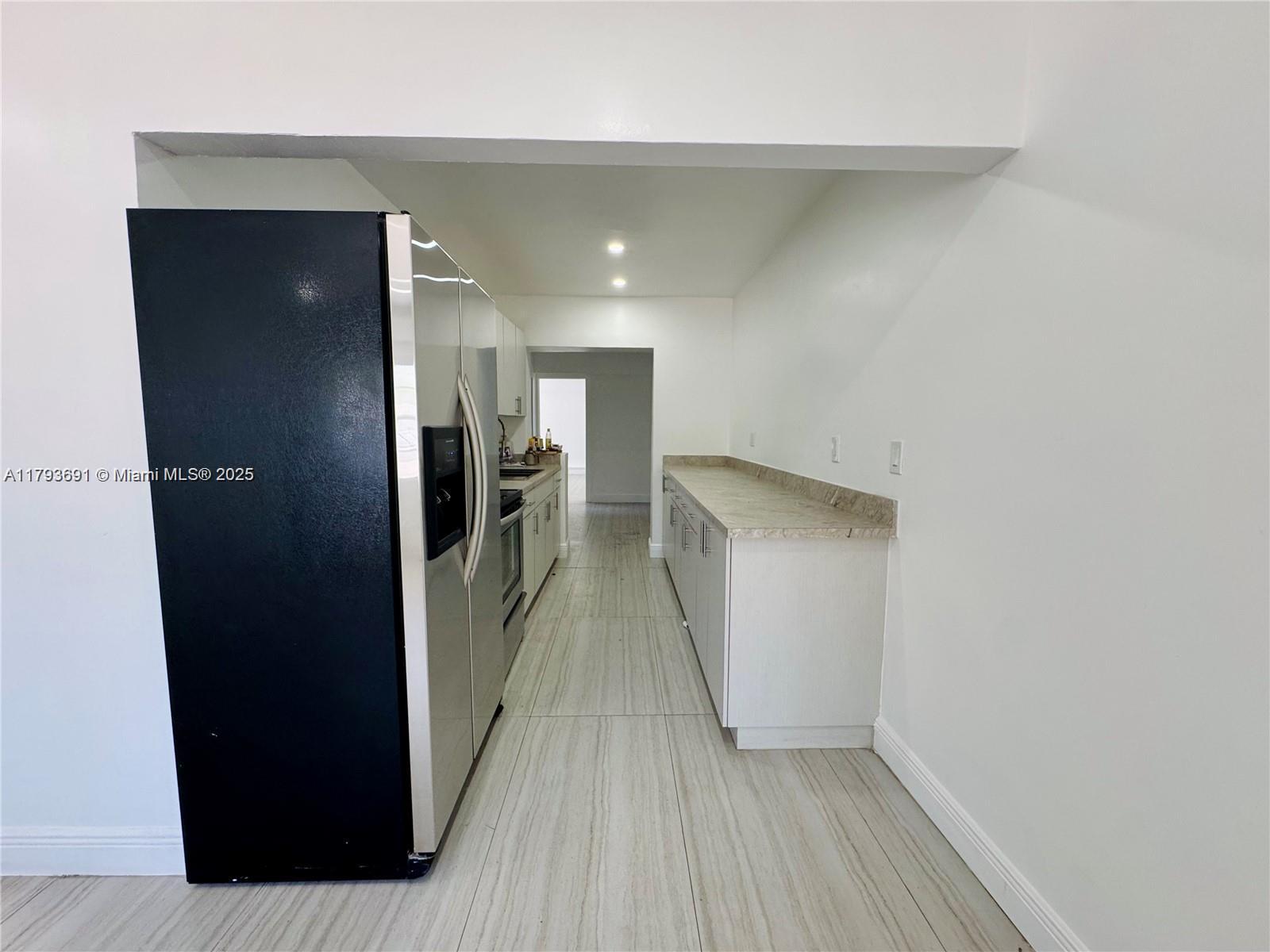 ARCH CREEKS ESTATES - Residential Lease