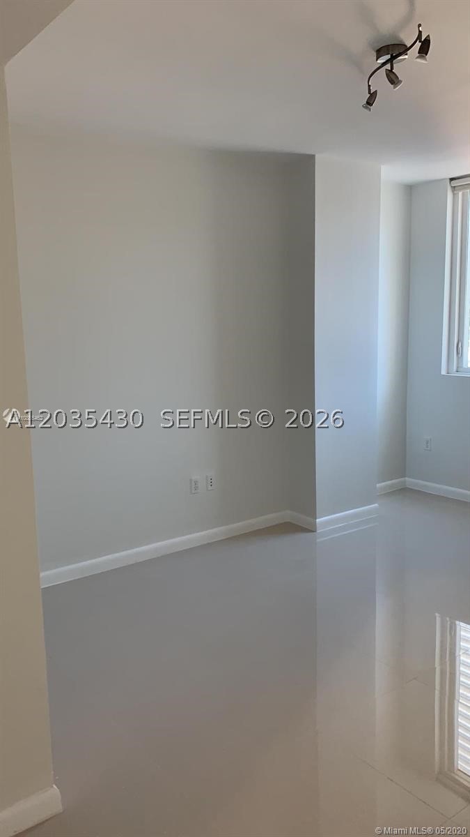 VIZCAYNE SOUTH CONDO - Residential Lease