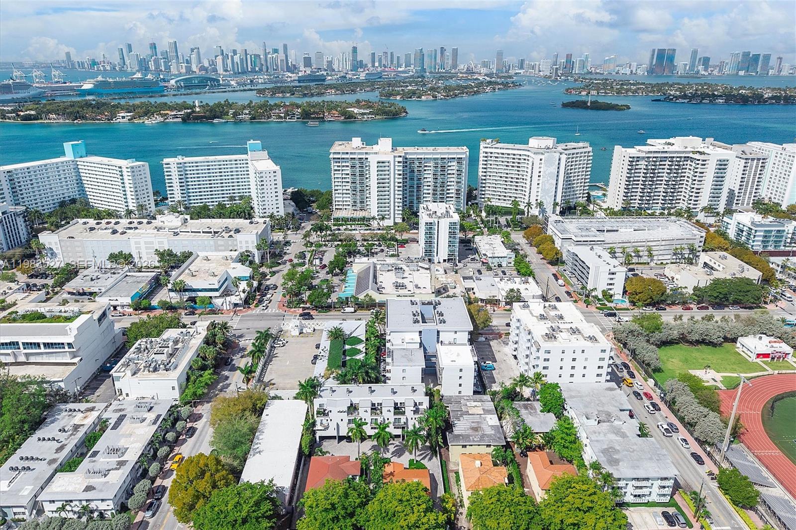 LENOX VILLAS CONDO - Residential Lease