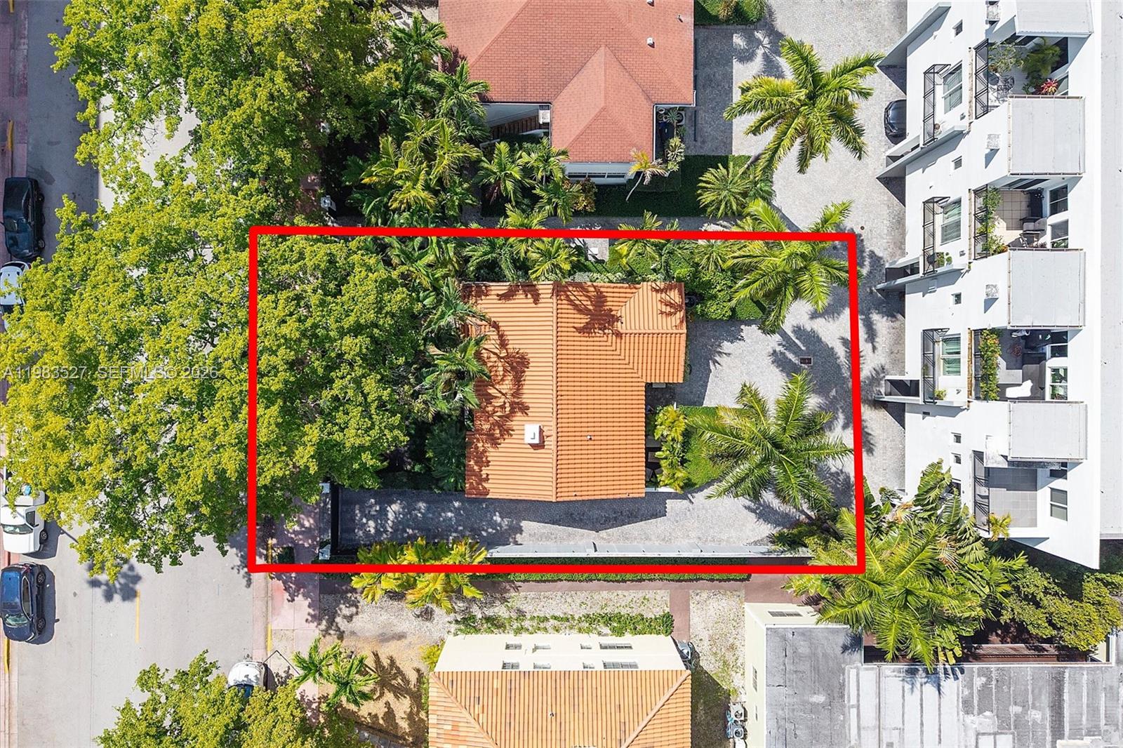 LENOX VILLAS CONDO - Residential Lease