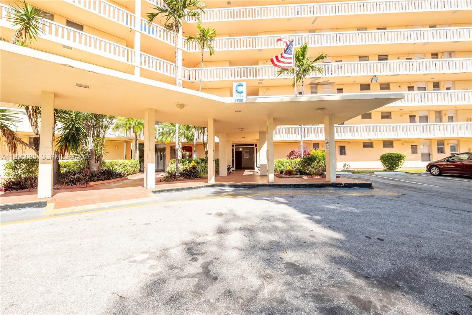 POINT EAST ONE CONDO-BLDG - Residential