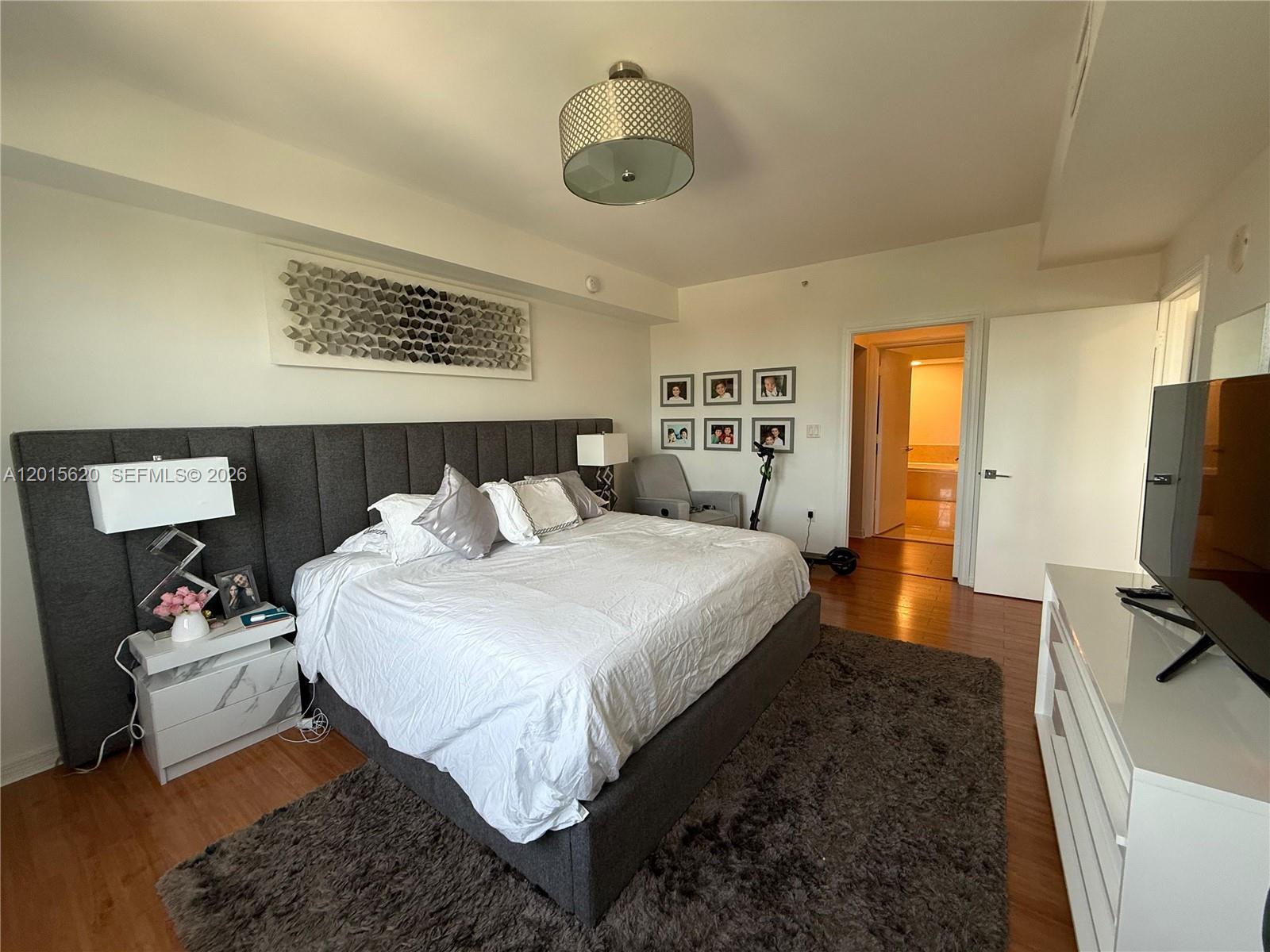 TURNBERRY VILLAGE SO TOWE - Residential