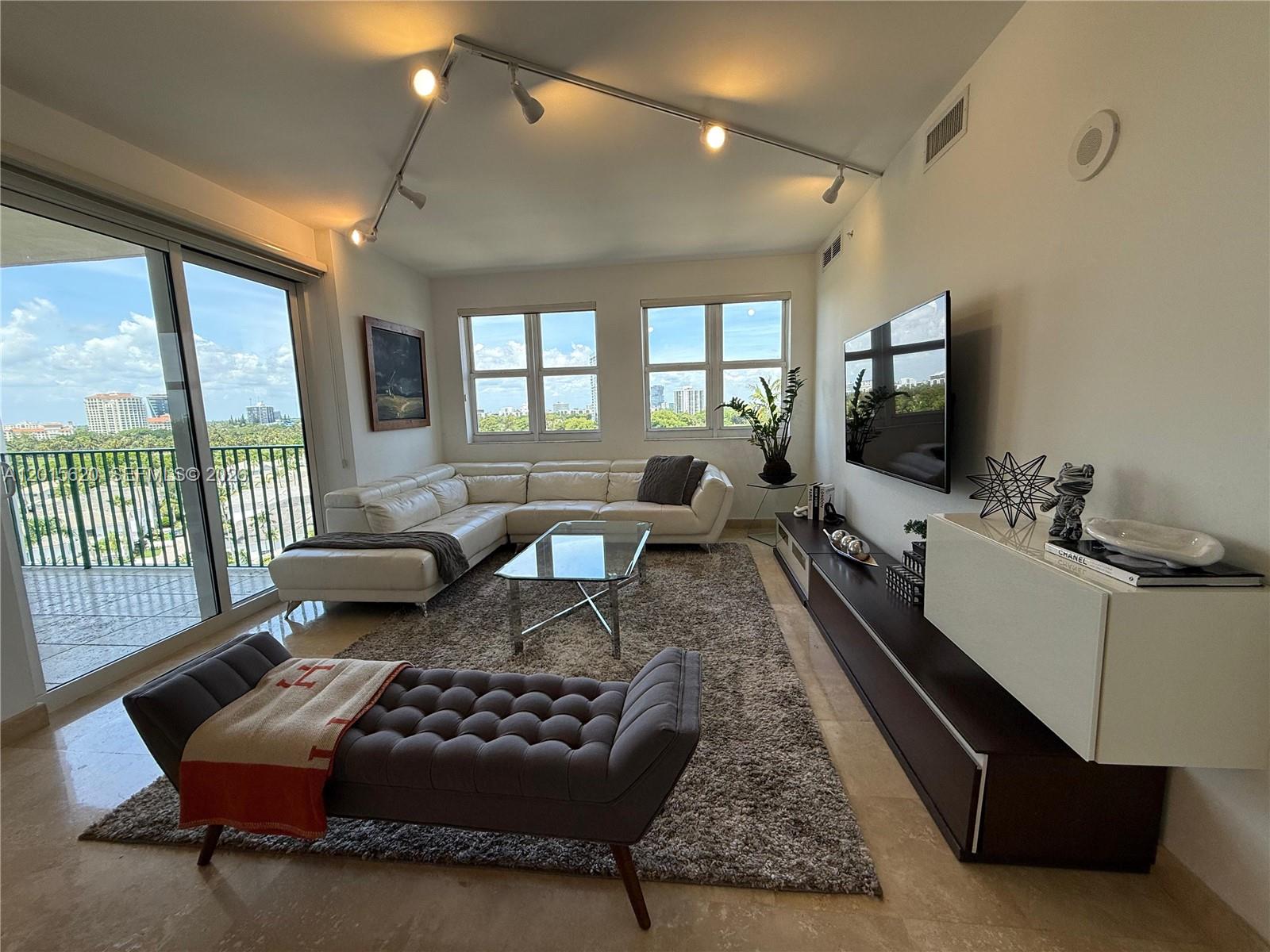 TURNBERRY VILLAGE SO TOWE - Residential