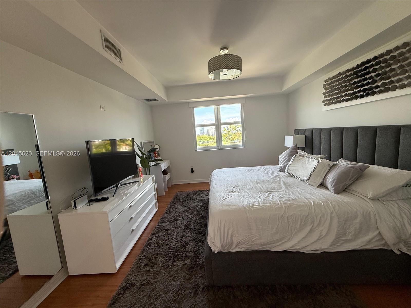 TURNBERRY VILLAGE SO TOWE - Residential