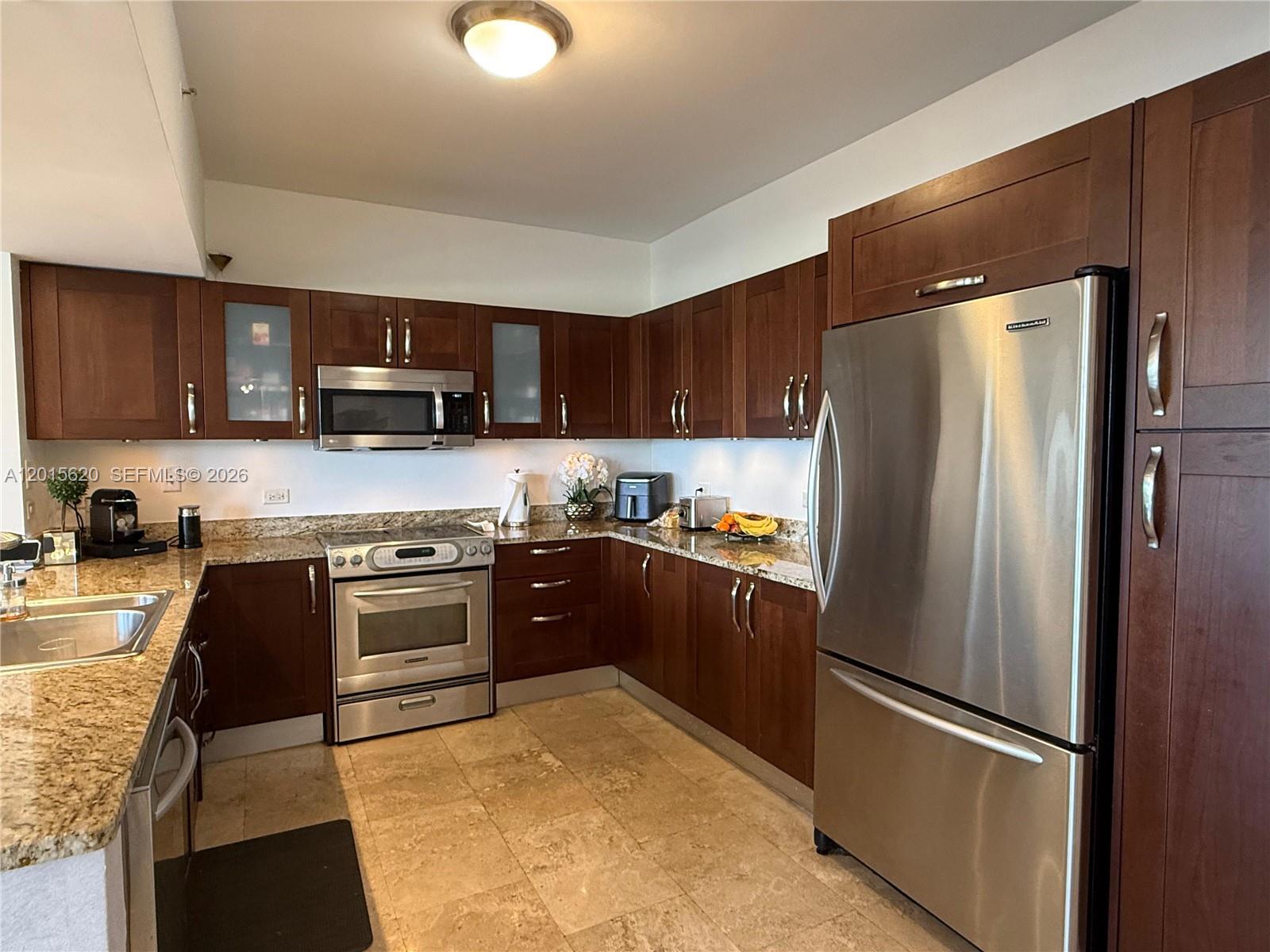TURNBERRY VILLAGE SO TOWE - Residential