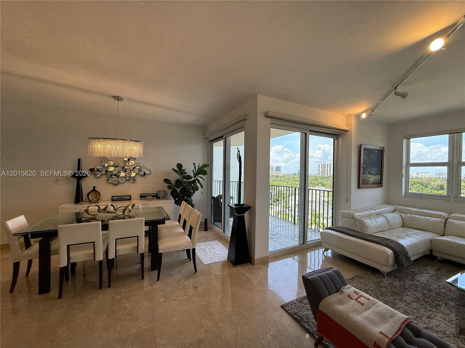 TURNBERRY VILLAGE SO TOWE - Residential