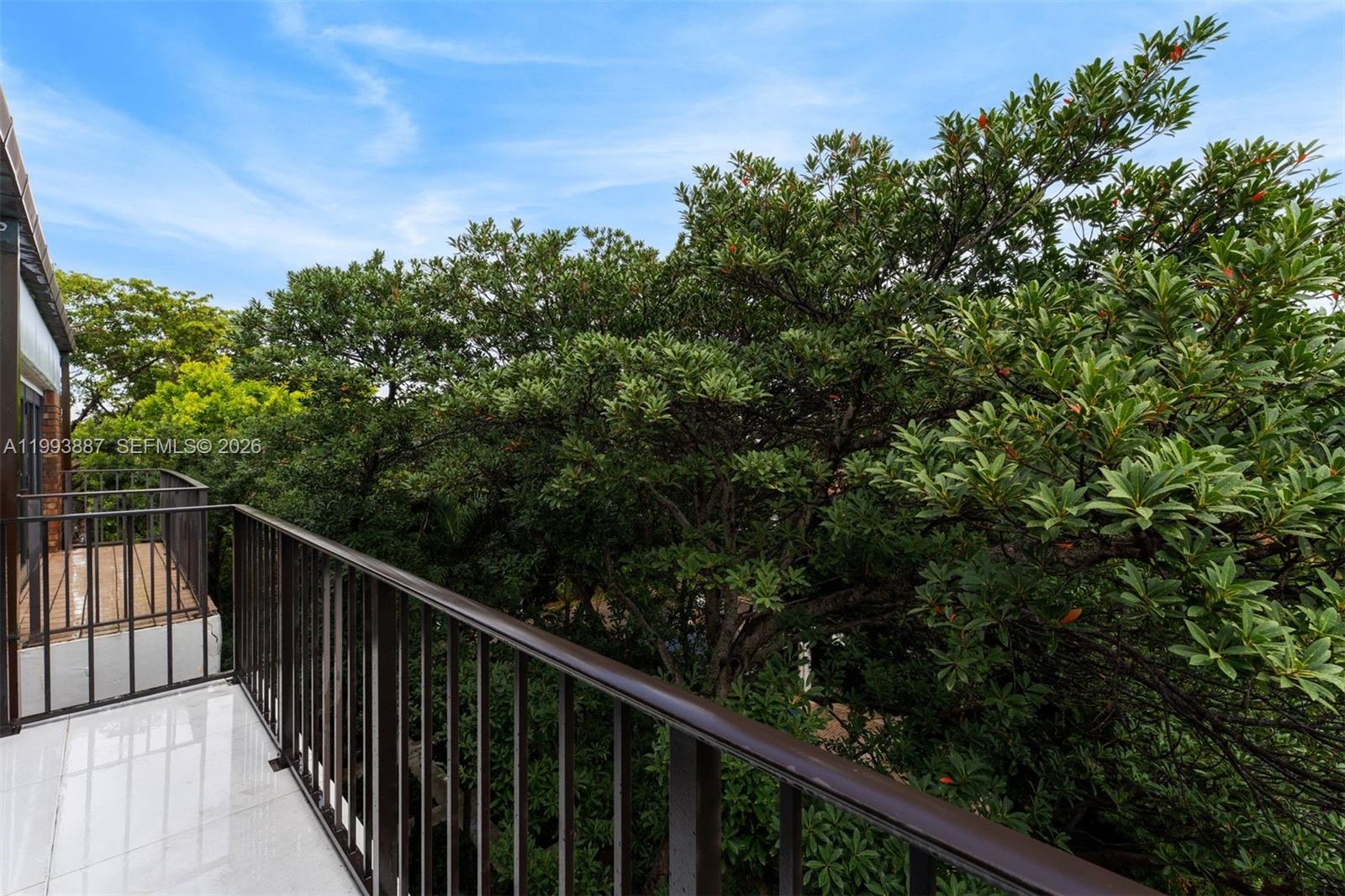 TOWERS QUAYSIDE CT-YARD V - Residential