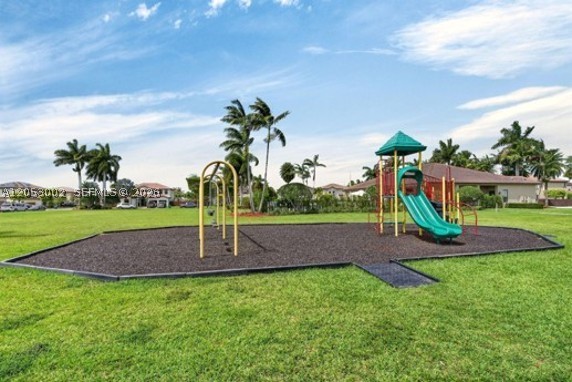 CENTURY GARDENS AT TAMIAM - Residential