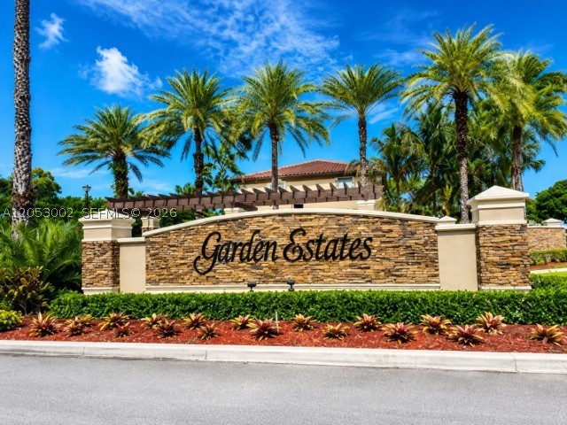 CENTURY GARDENS AT TAMIAM - Residential