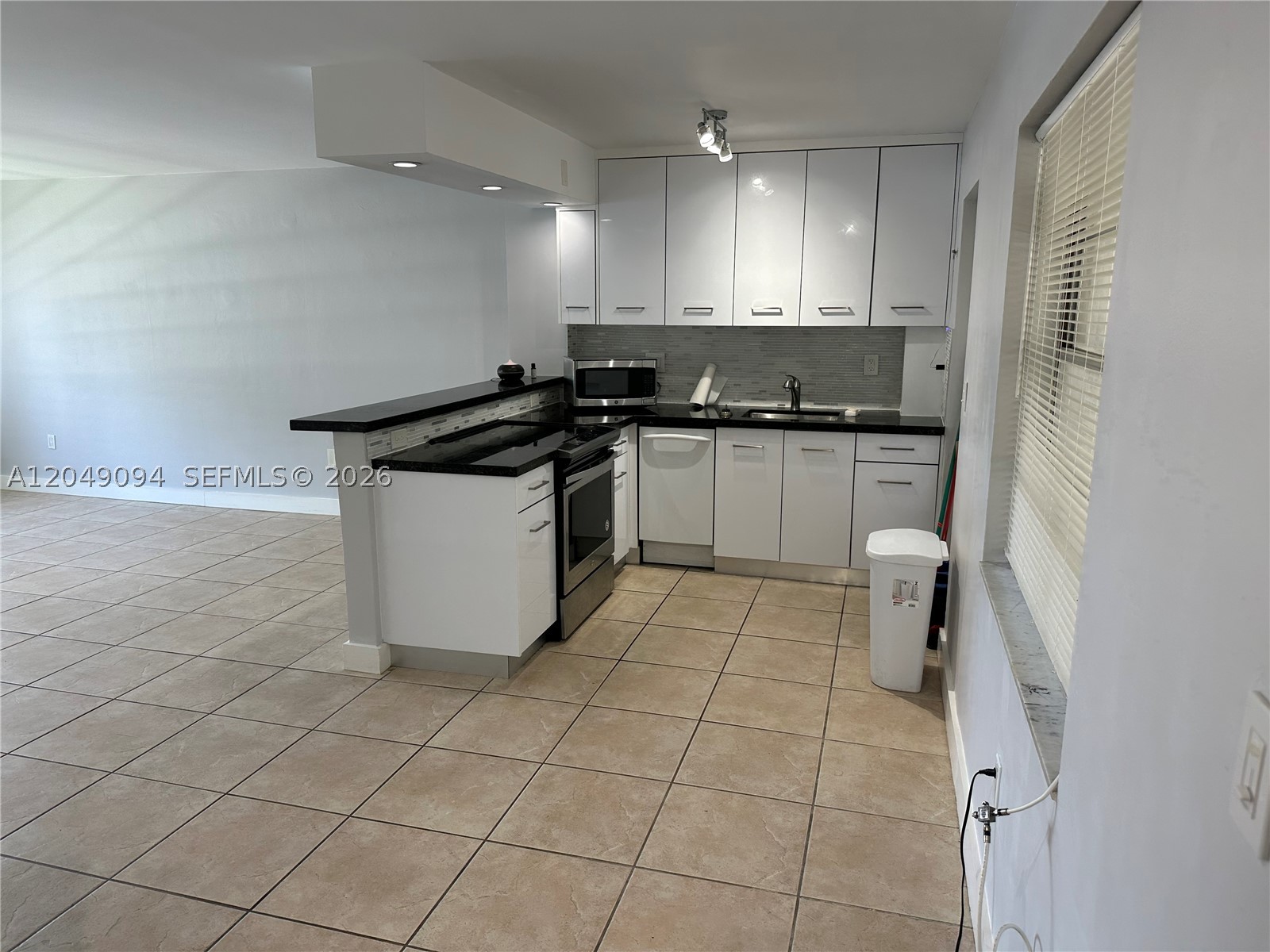 KINGS POINT IMPERIAL COND - Residential Lease