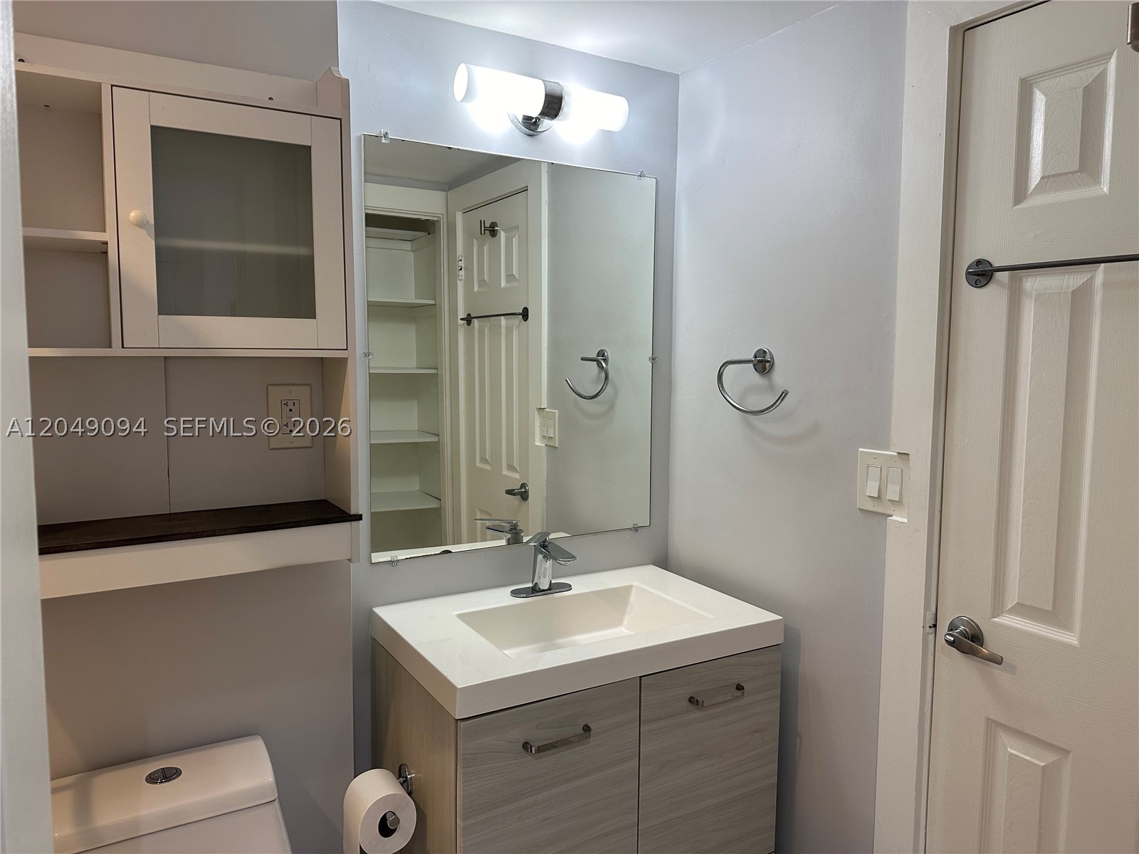 KINGS POINT IMPERIAL COND - Residential Lease