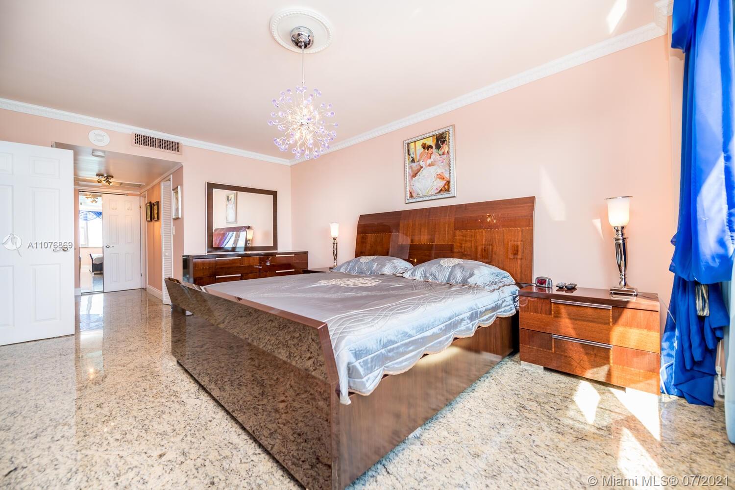 PARKER DORADO CONDO - Residential