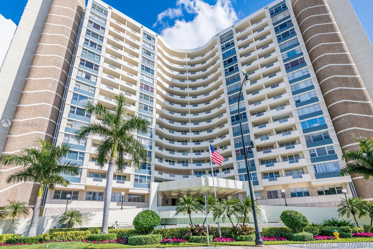PARKER DORADO CONDO - Residential