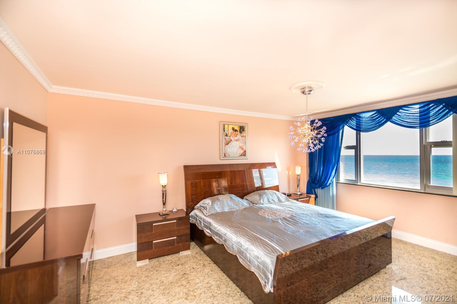 PARKER DORADO CONDO - Residential
